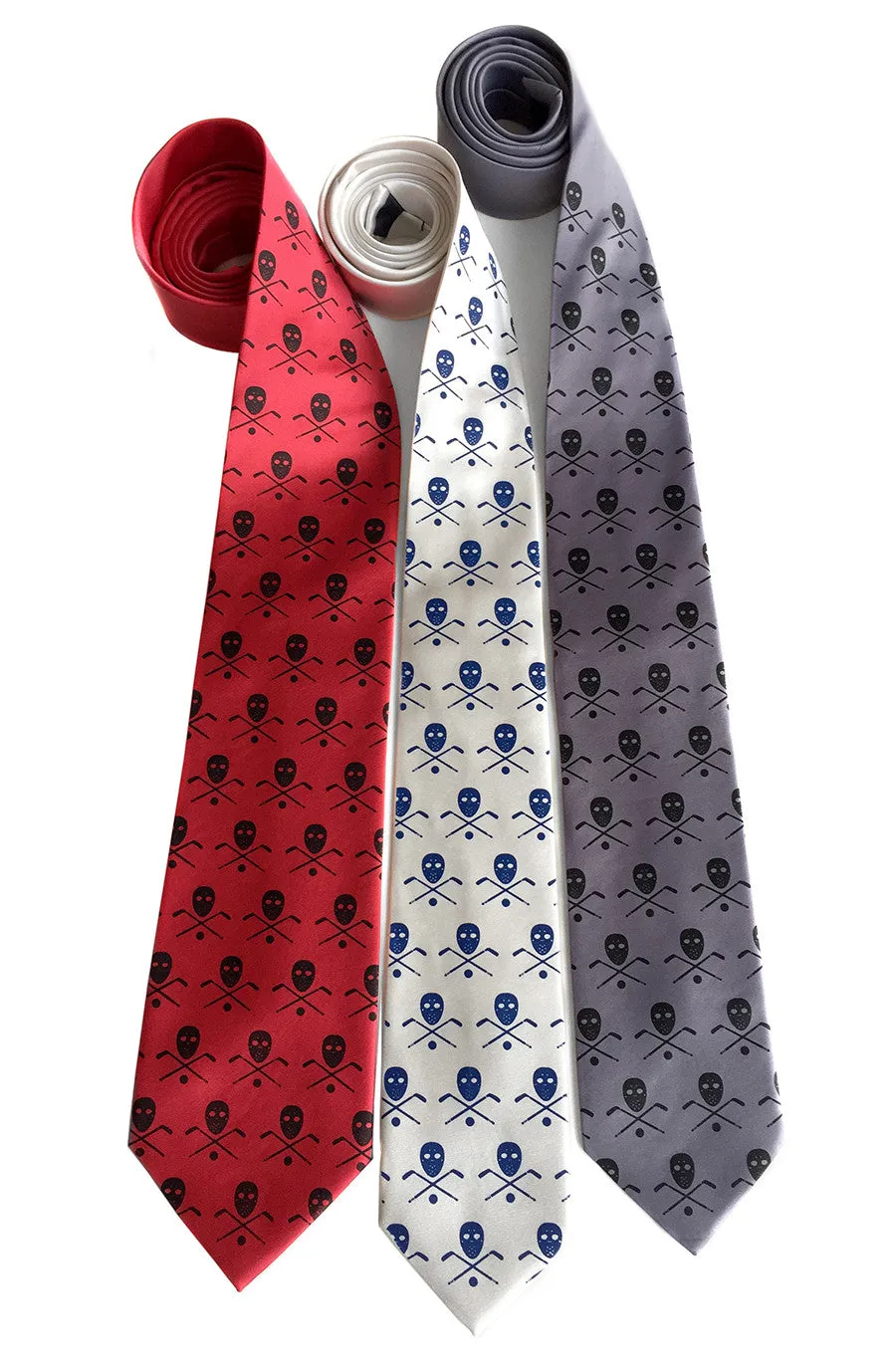 Hockey necktie. Stick, mask & puck silk tie