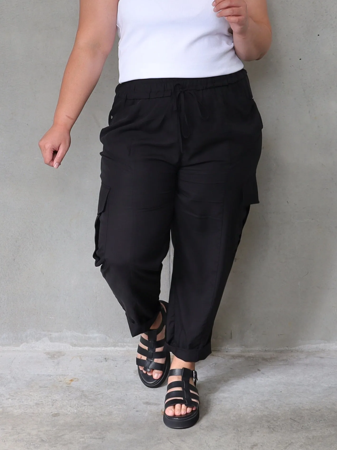 LAVISH Hybrid Cargo Pant - Black