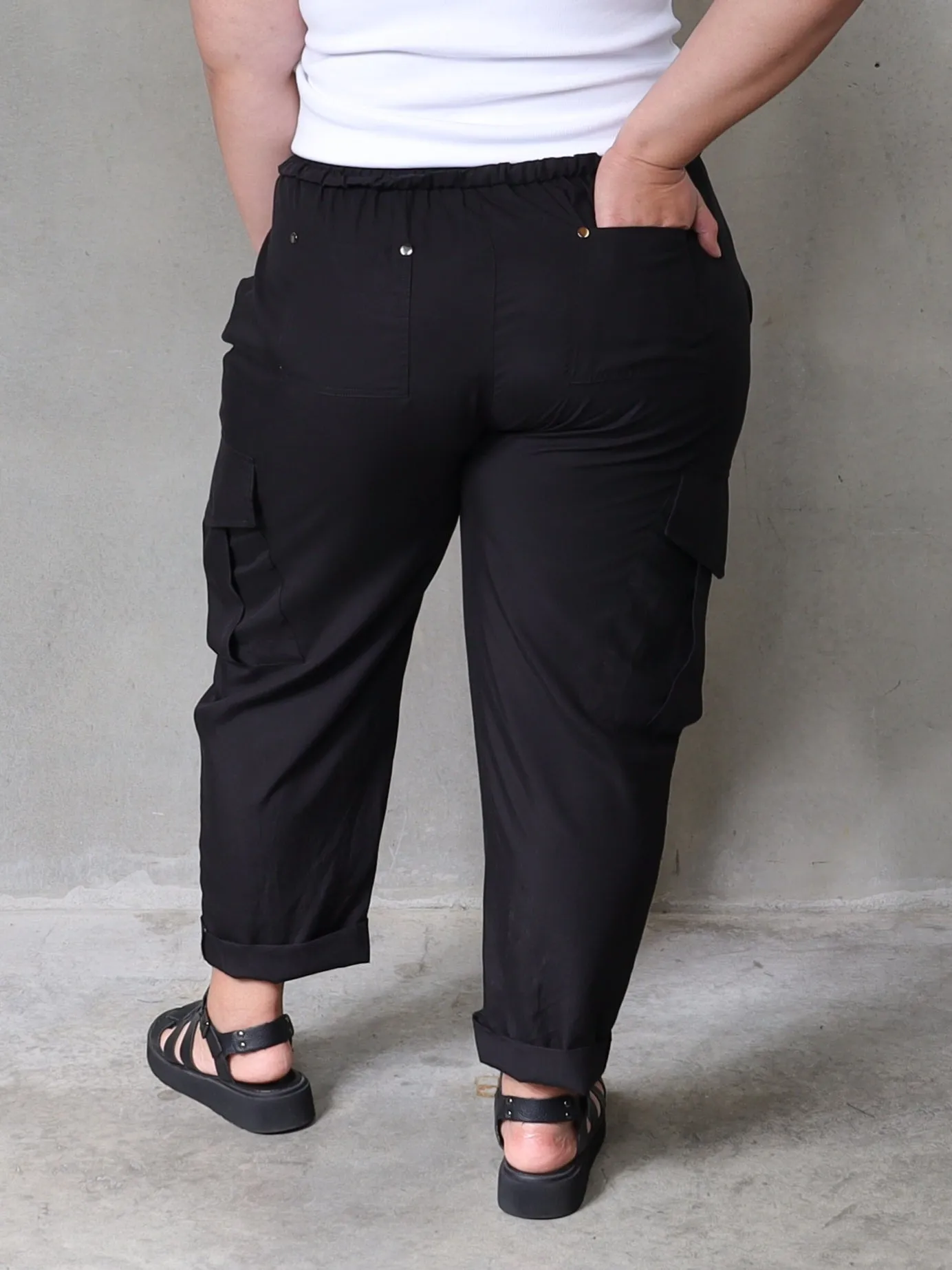 LAVISH Hybrid Cargo Pant - Black