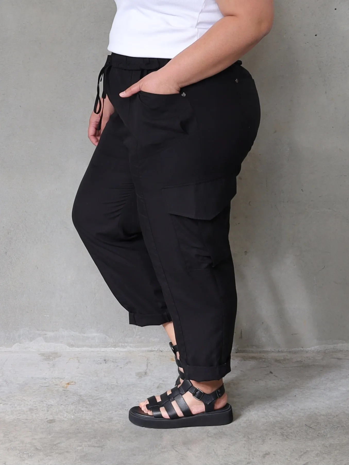 LAVISH Hybrid Cargo Pant - Black