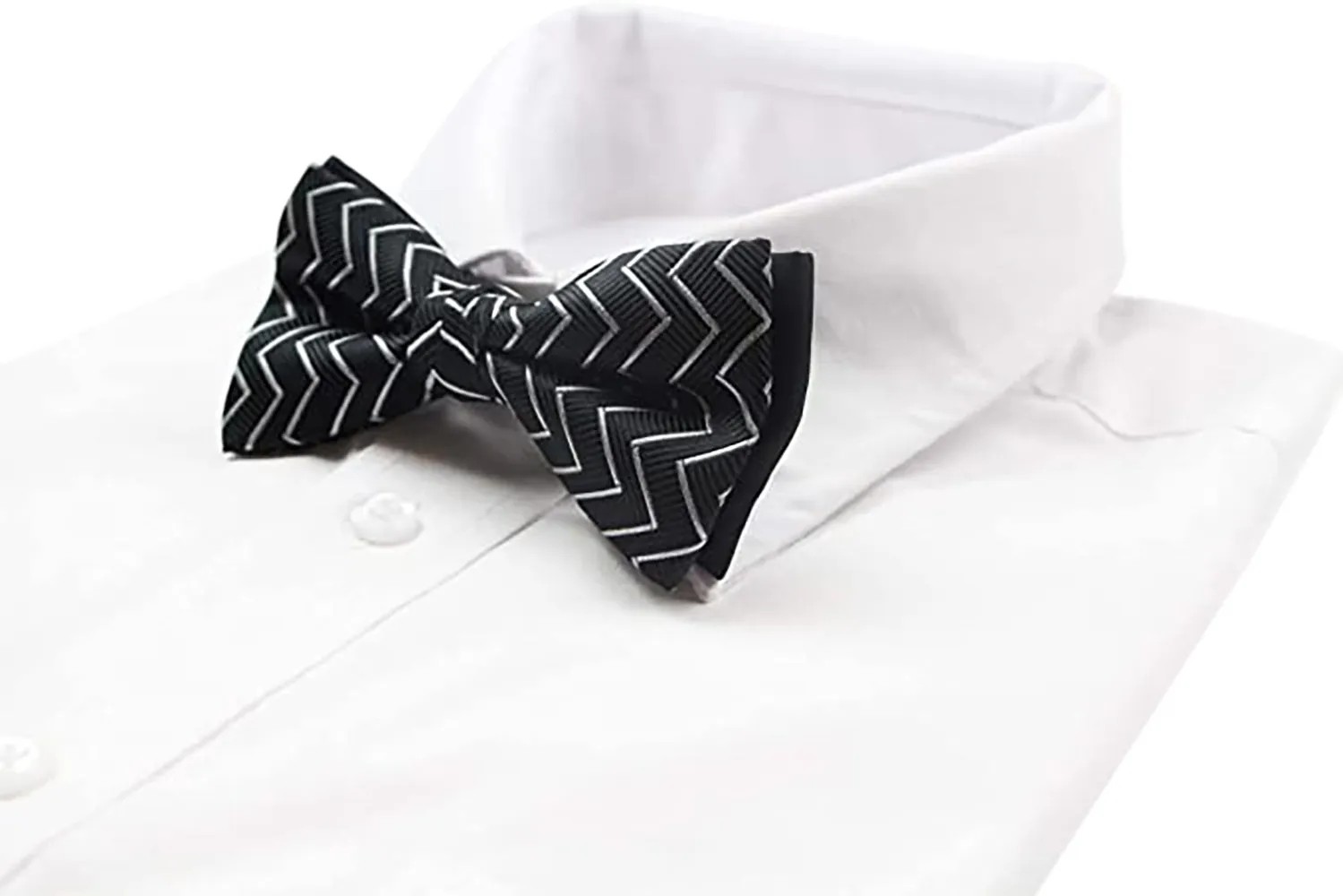 Mens Black With Silver Zig Zag Patterned Bow Tie