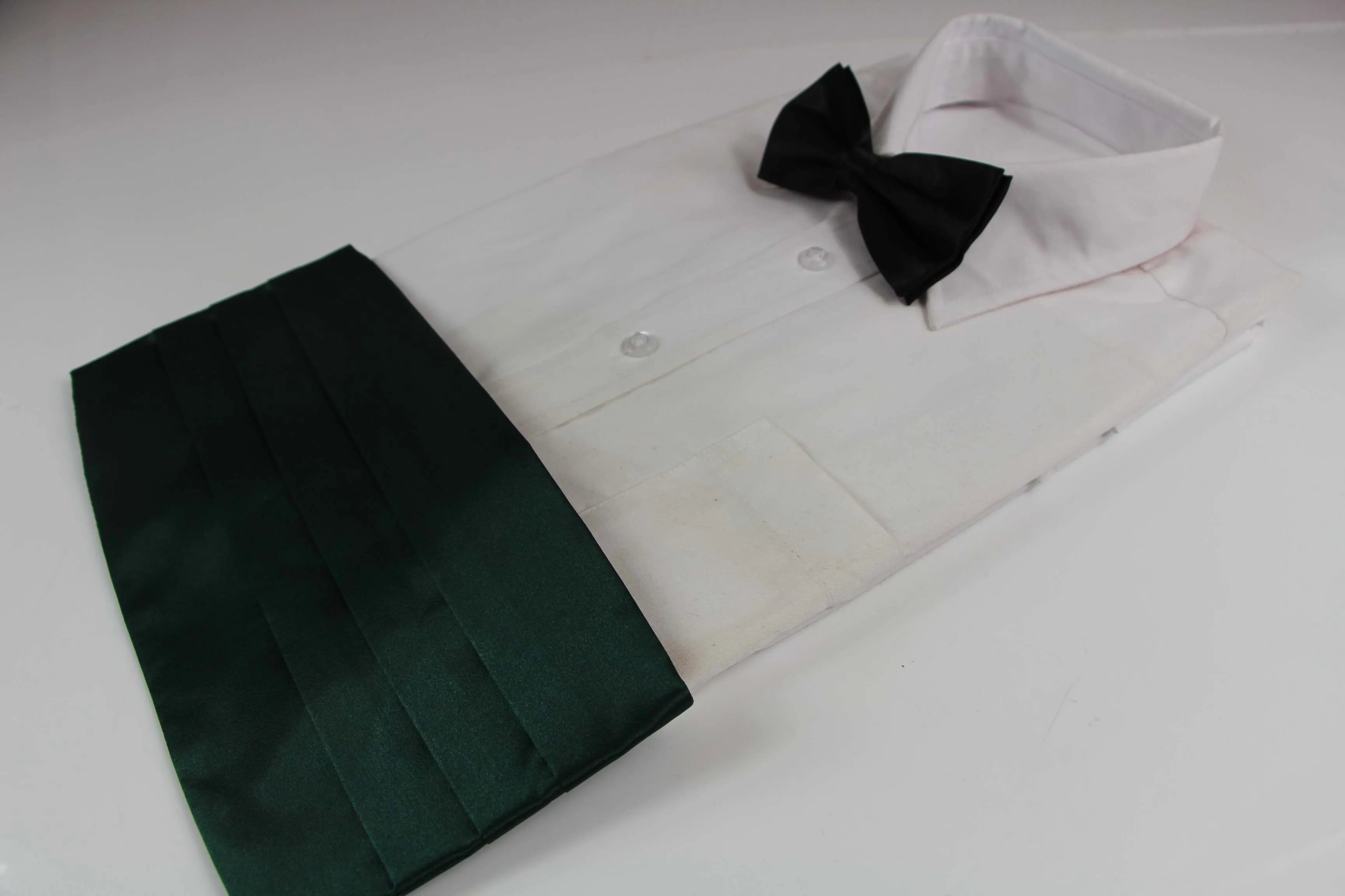 Mens Bottle Green Cummerbund & Black Bow Tie Set