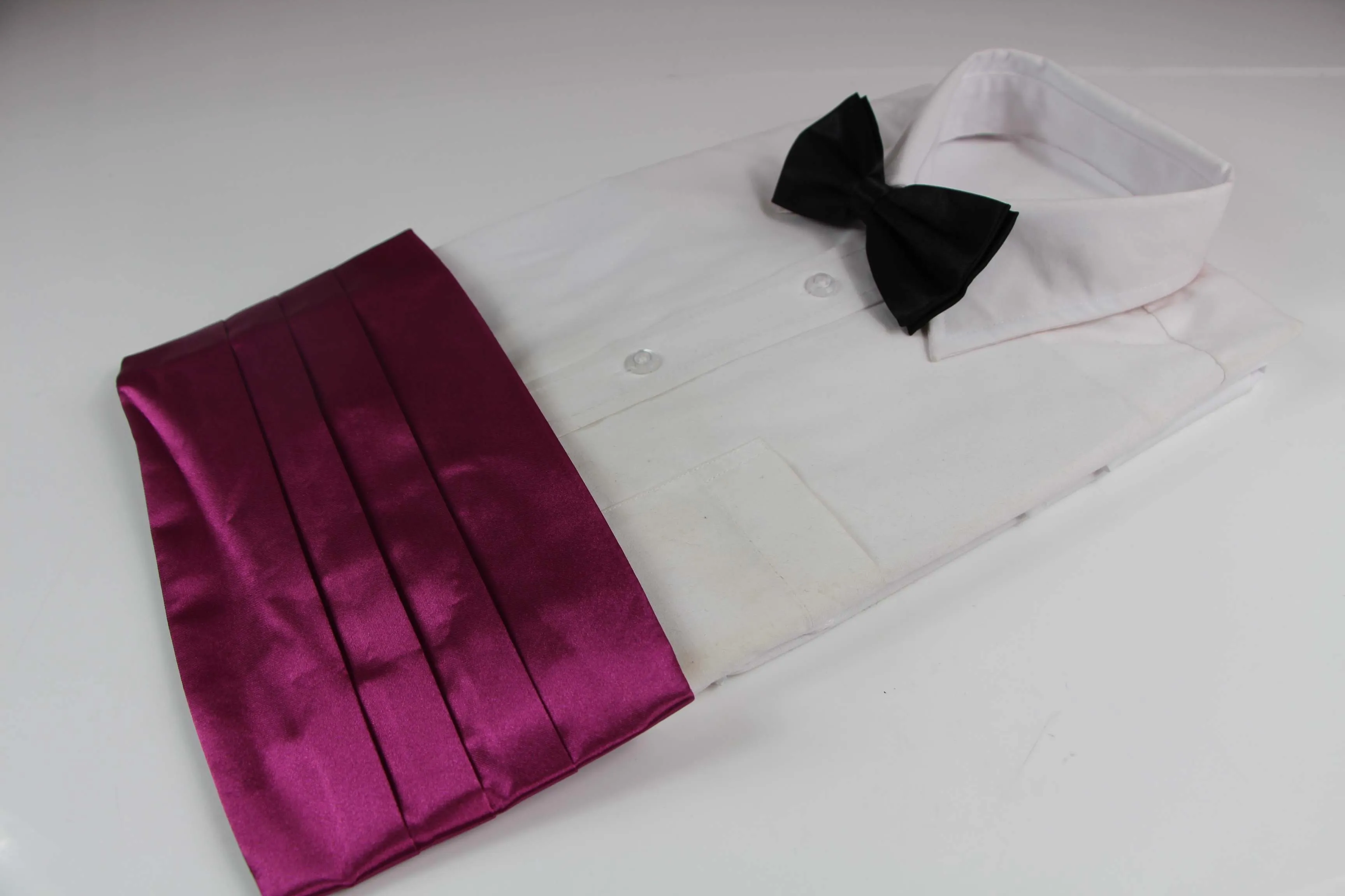 Mens Burgundy Cummerbund & Black Bow Tie Set