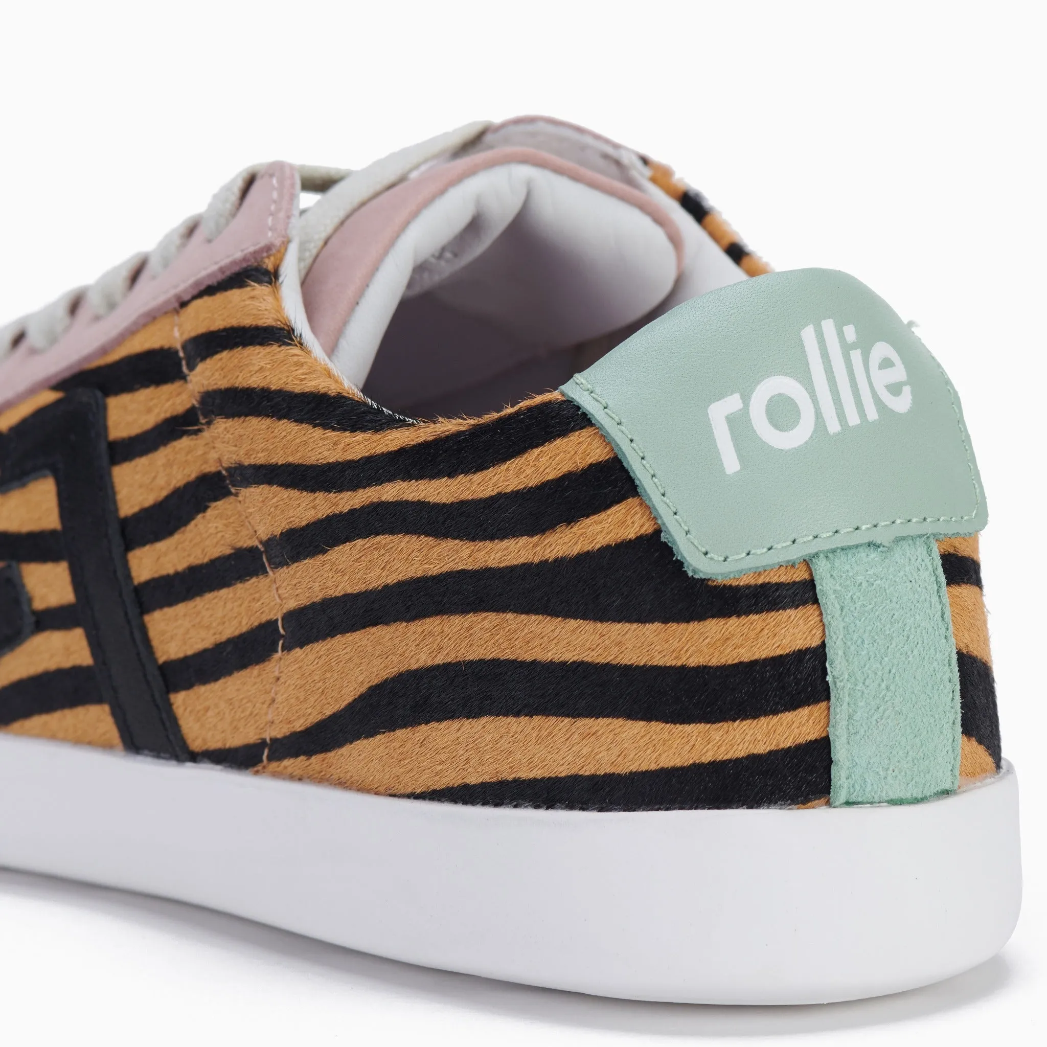 Prime Sneaker Tiger Stripes