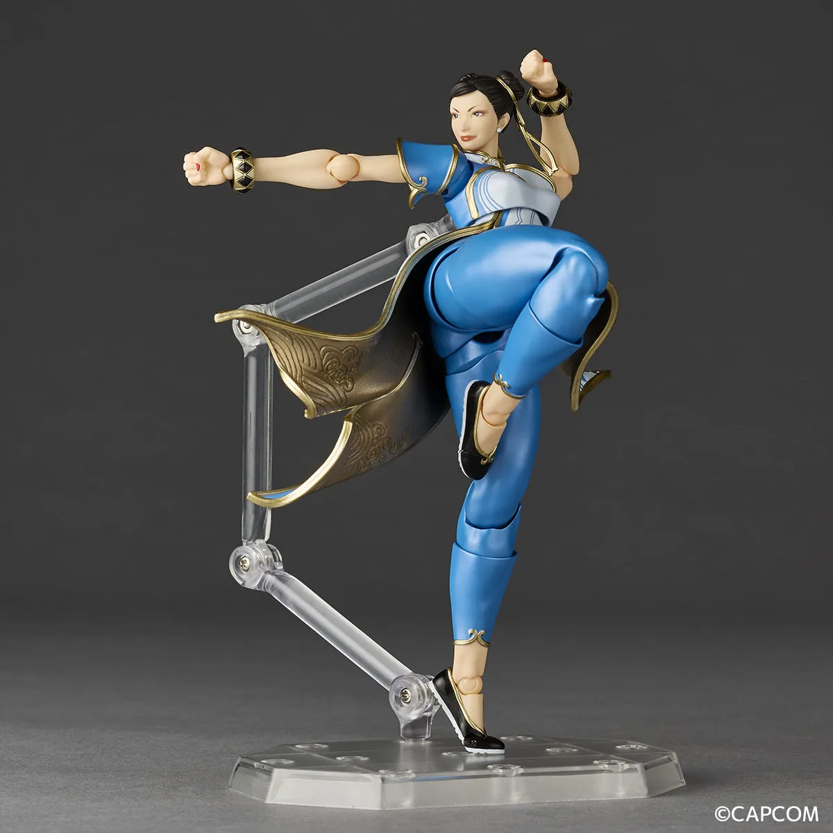 Revoltech Amazing Yamguchi Street Fighter Chun-Li