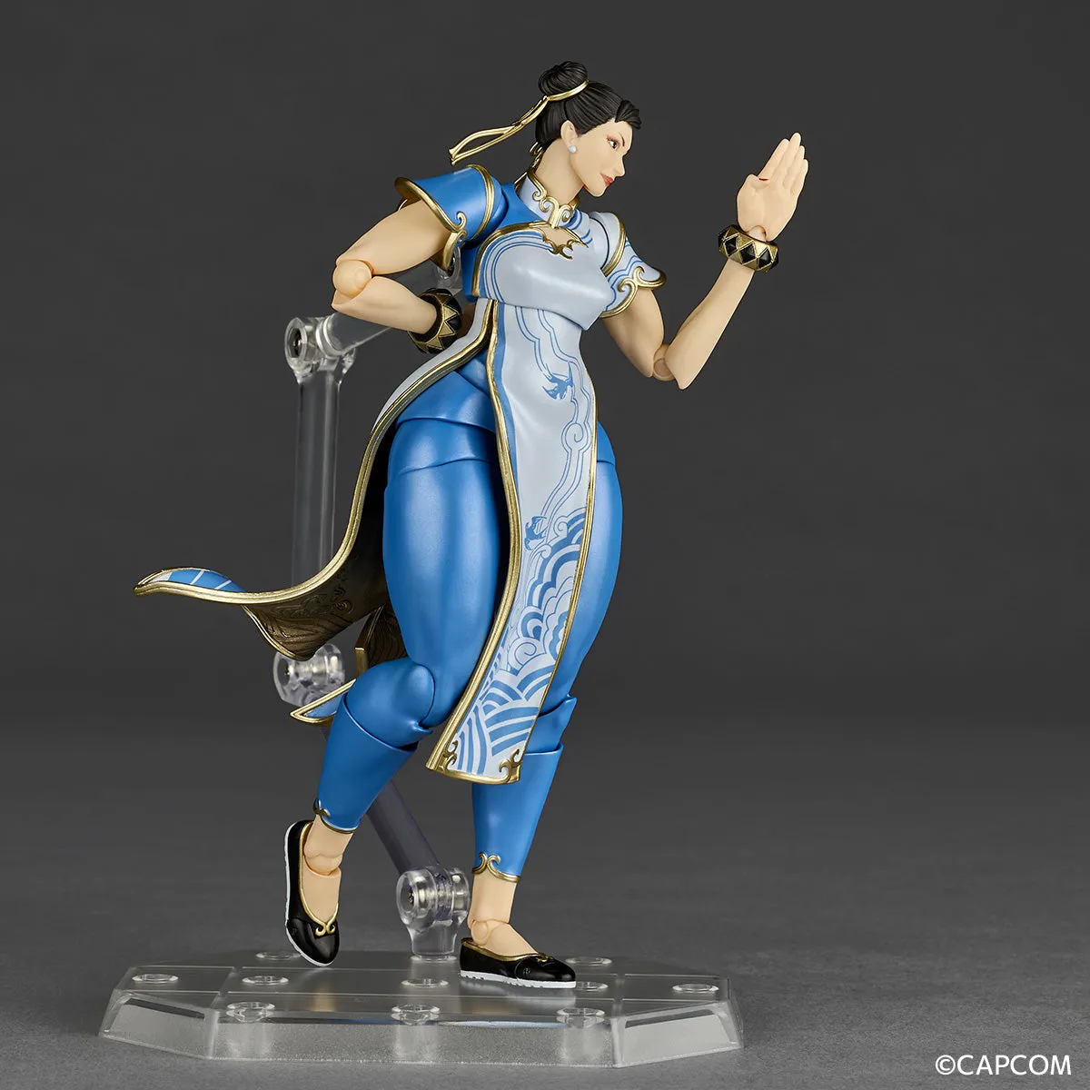 Revoltech Amazing Yamguchi Street Fighter Chun-Li