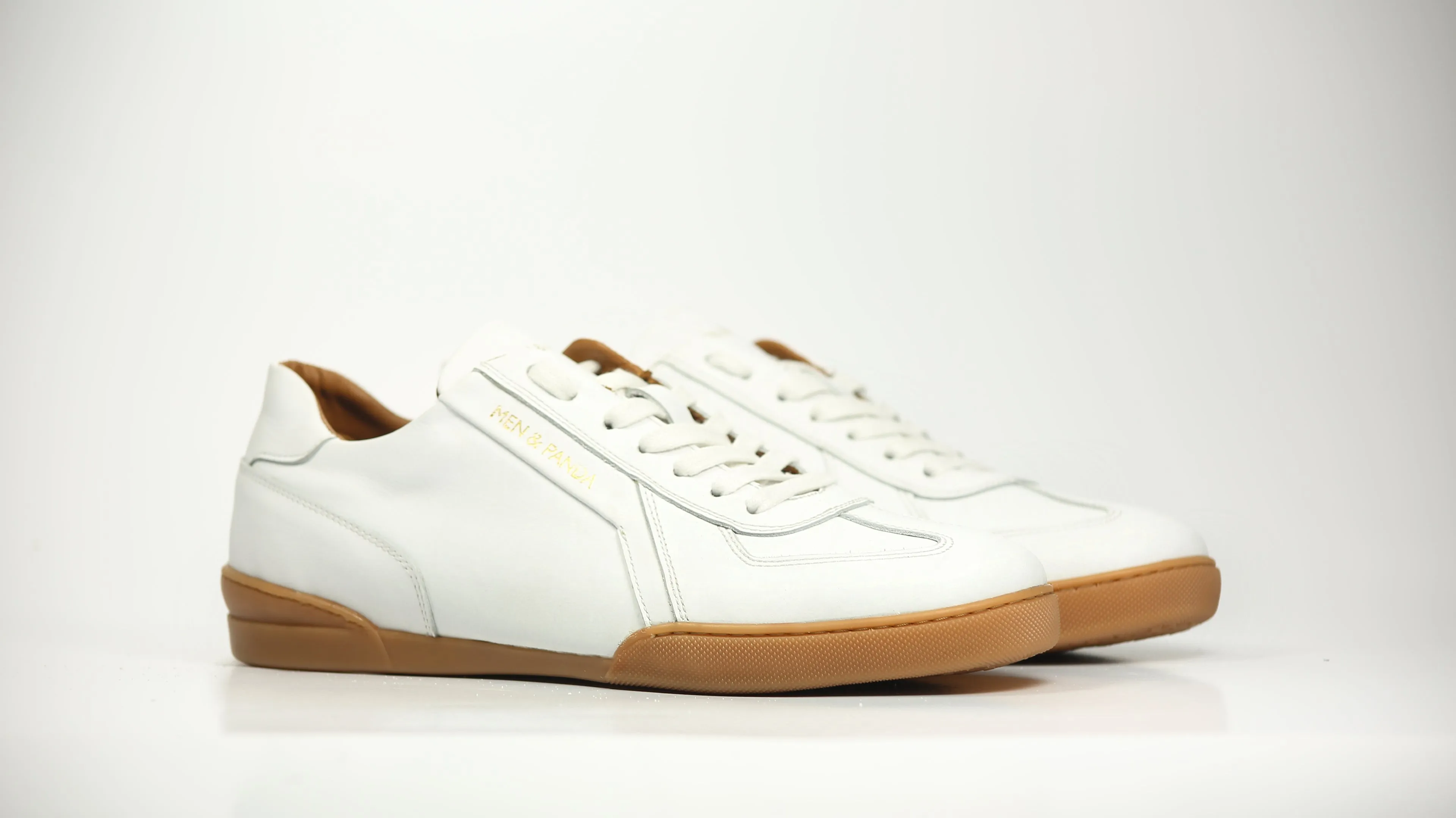 Sneakers RETRO en cuir blanc