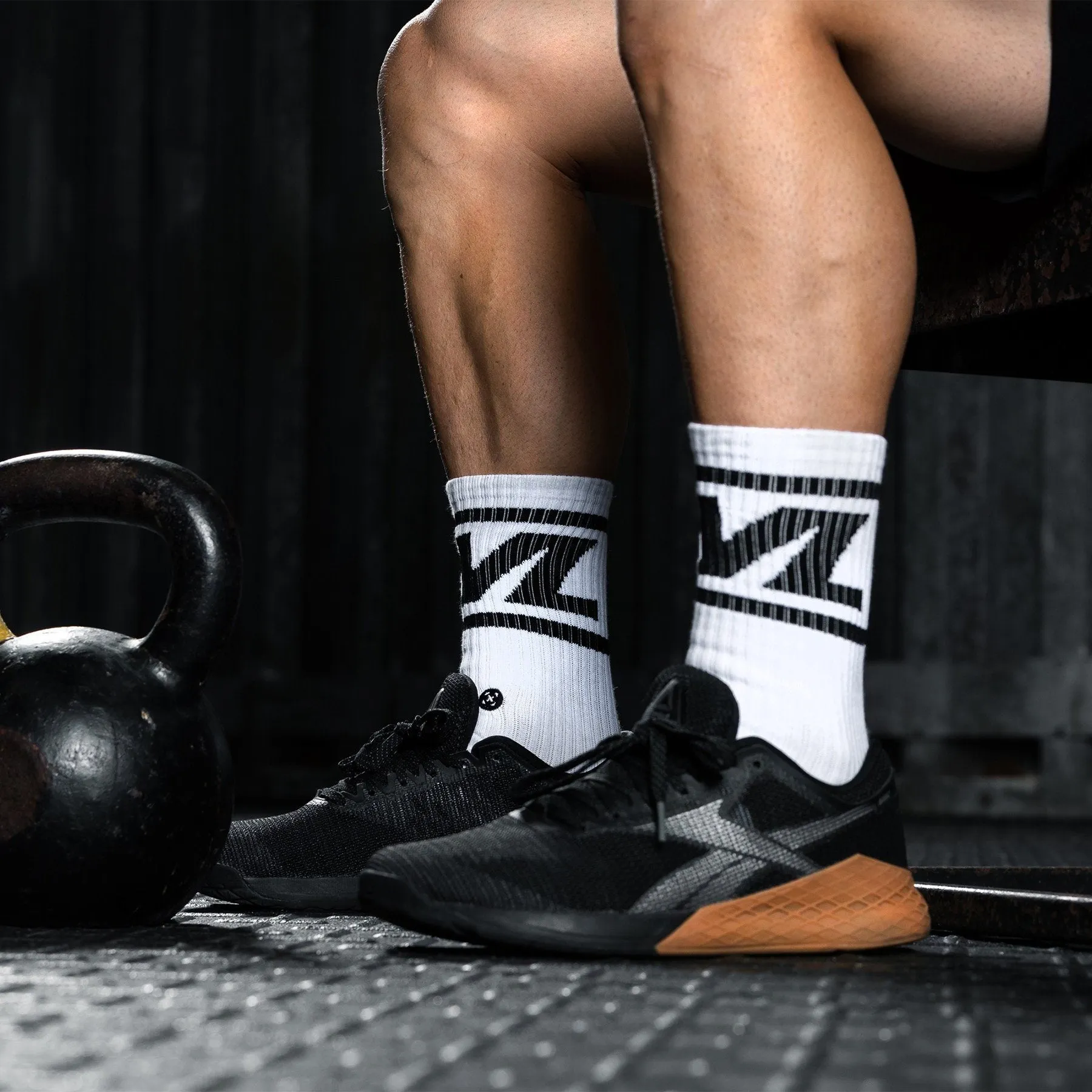 TWL - EVERYDAY CORE SOCKS - WHITE/BLACK